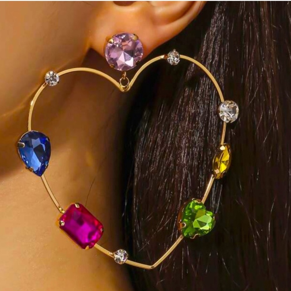 NWT Betsey Johnson gemstone heart earrings
